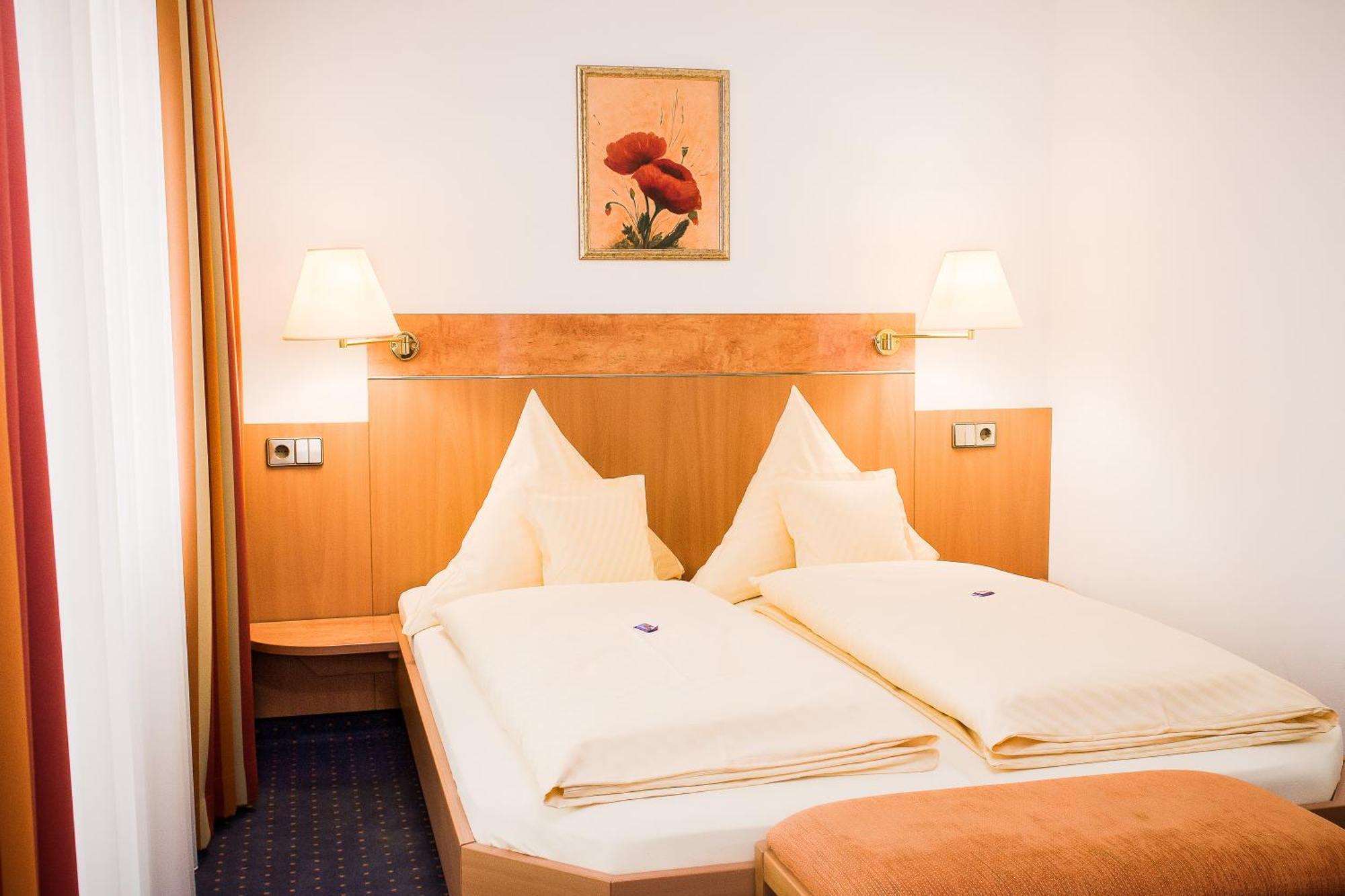 Hydepark Hotel Haidkapelle ภายนอก รูปภาพ